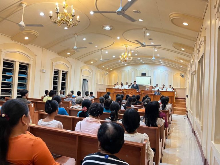 Naga, Camsur brethren enthusiastically share the true faith